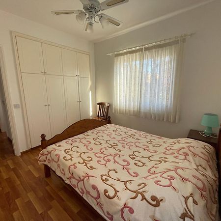 Limnaria Gardens Two Bedroom Apartment With Balcony Paphos Exterior foto
