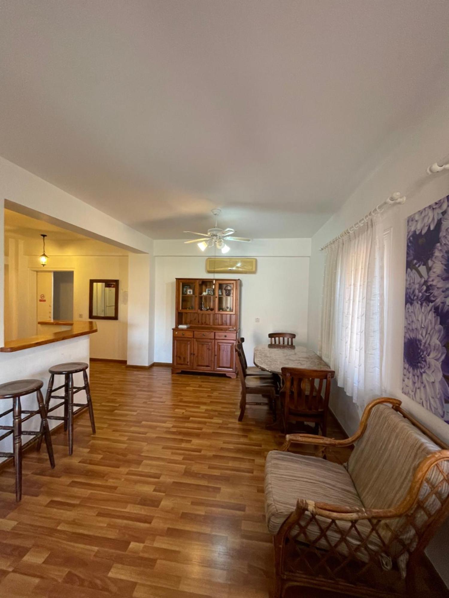 Limnaria Gardens Two Bedroom Apartment With Balcony Paphos Exterior foto