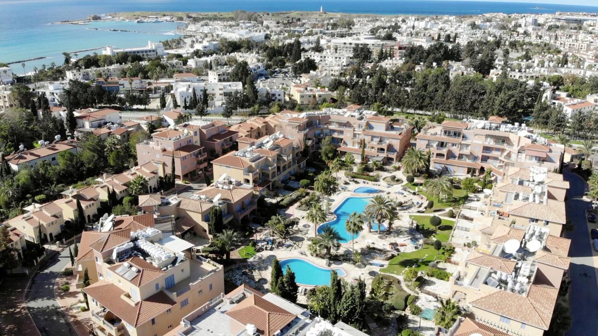 Limnaria Gardens Two Bedroom Apartment With Balcony Paphos Exterior foto